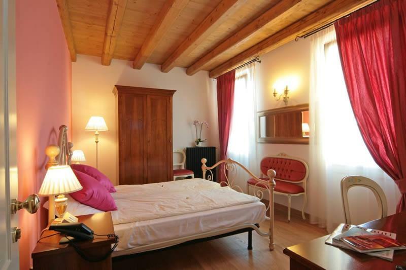 Locanda Al Ponte De Fero Jesolo Exterior photo